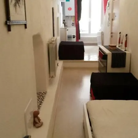 Elegante Loft Nel Cuore Di Apartment
